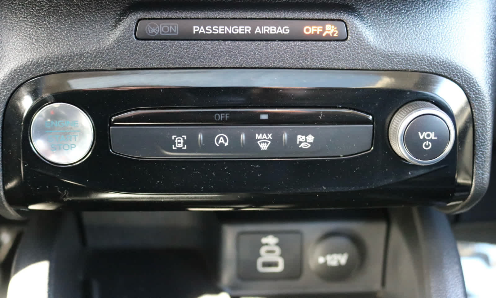 Thumbnail: 2025 Ford Escape - 17