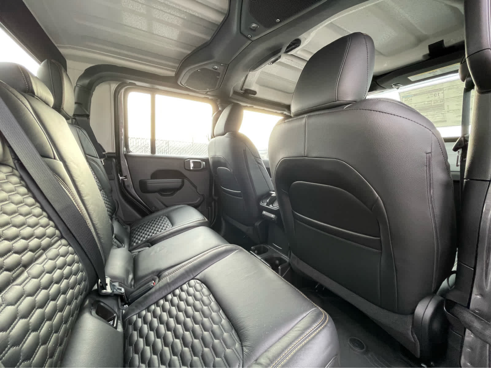 Thumbnail: 2025 Jeep Gladiator - 24