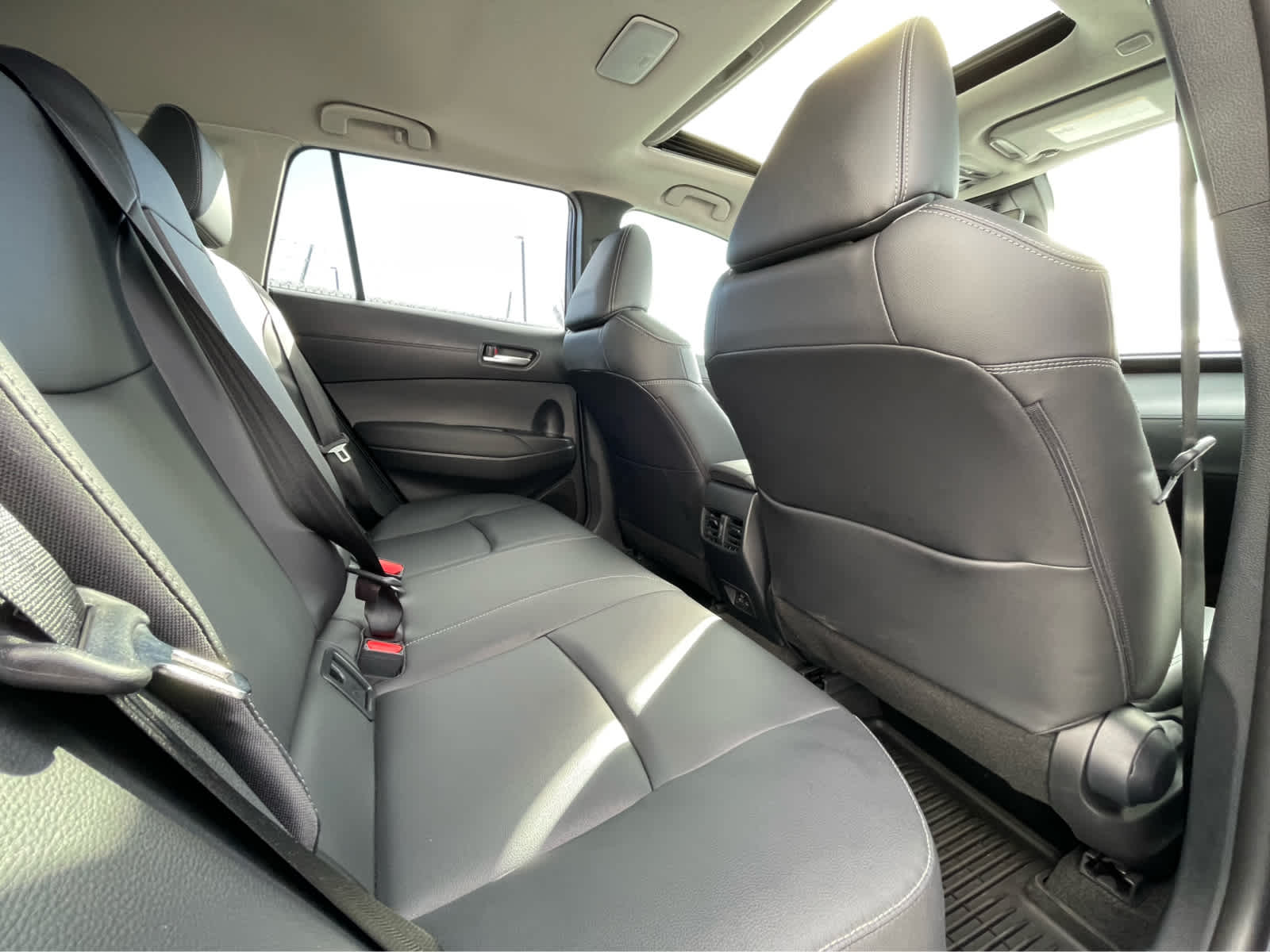 Thumbnail: 2023 Toyota Corolla Cross - 25