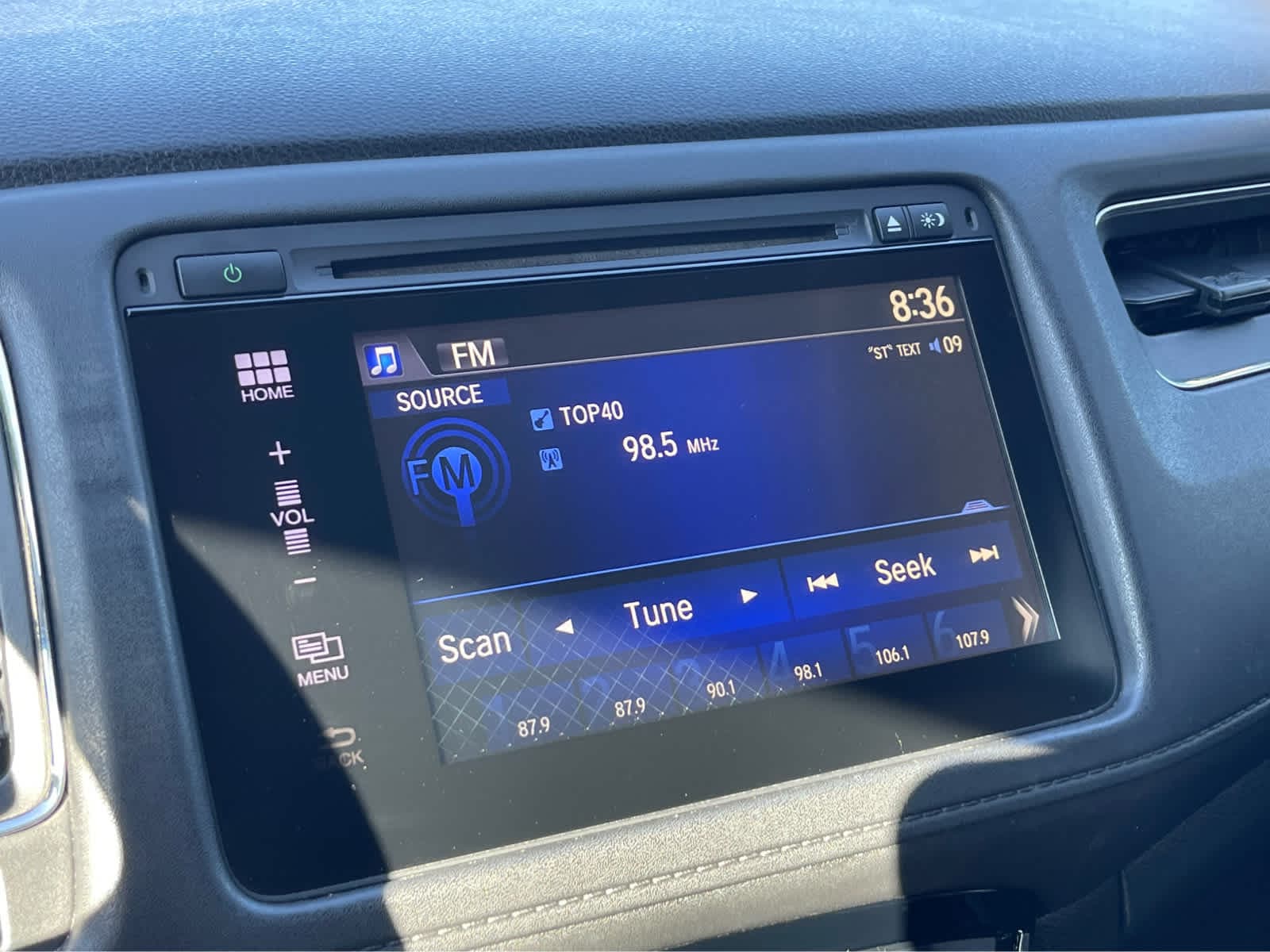 Thumbnail: 2016 Honda HR-V - 14