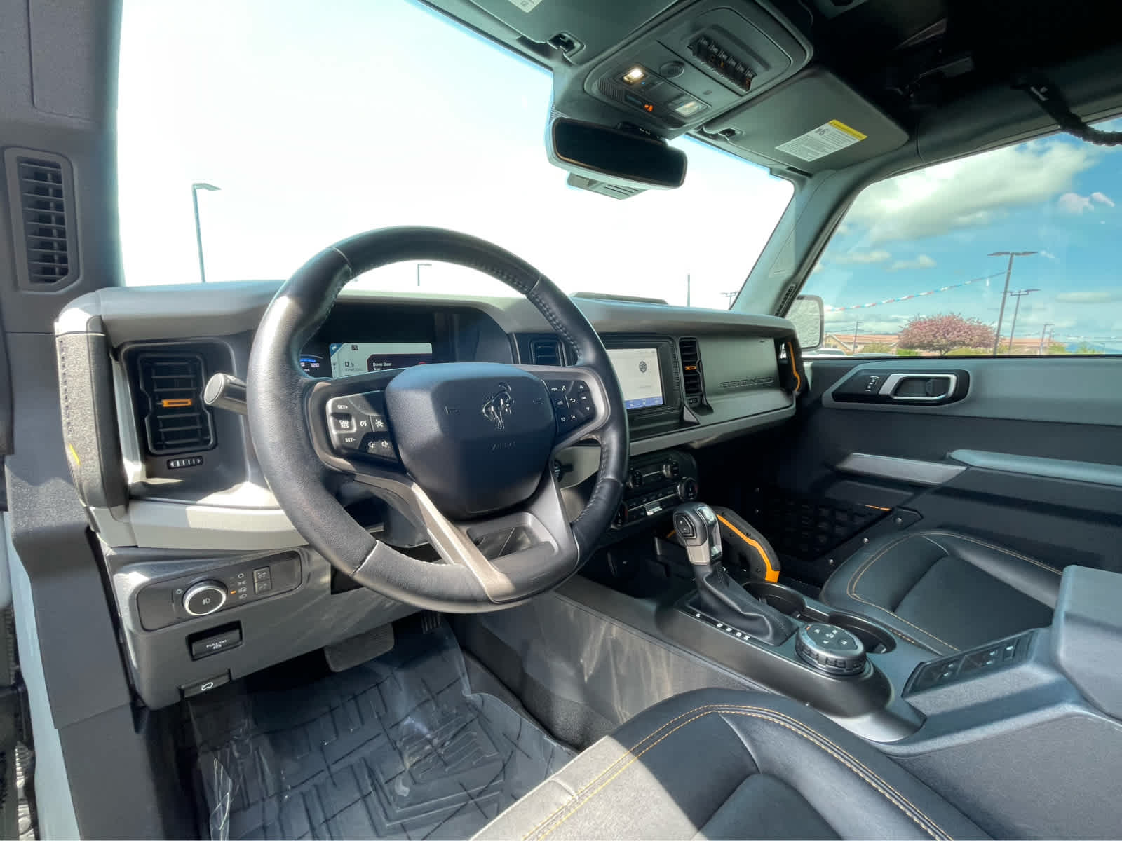 Used 2022 Ford Bronco 4-Door Badlands with VIN 1FMEE5DH4NLB90097 for sale in Klamath Falls, OR