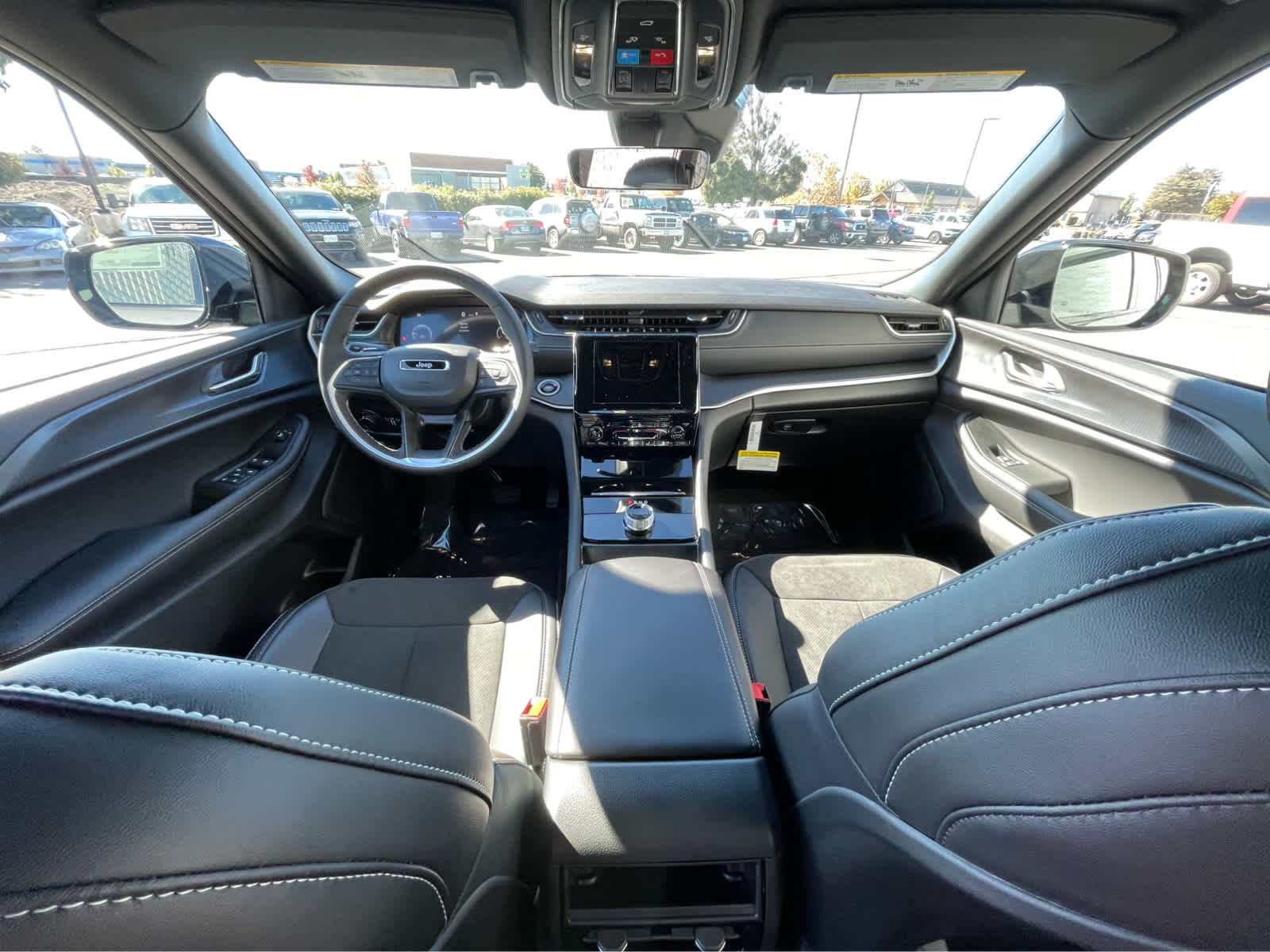 Thumbnail: 2025 Jeep Grand Cherokee - 8