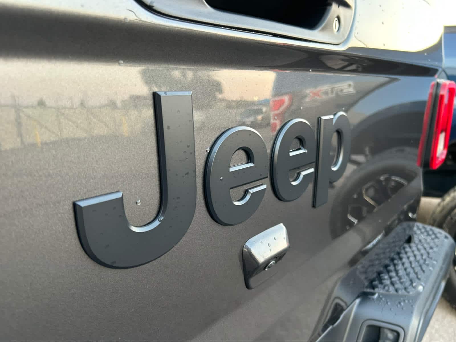 Thumbnail: 2025 Jeep Gladiator - 7