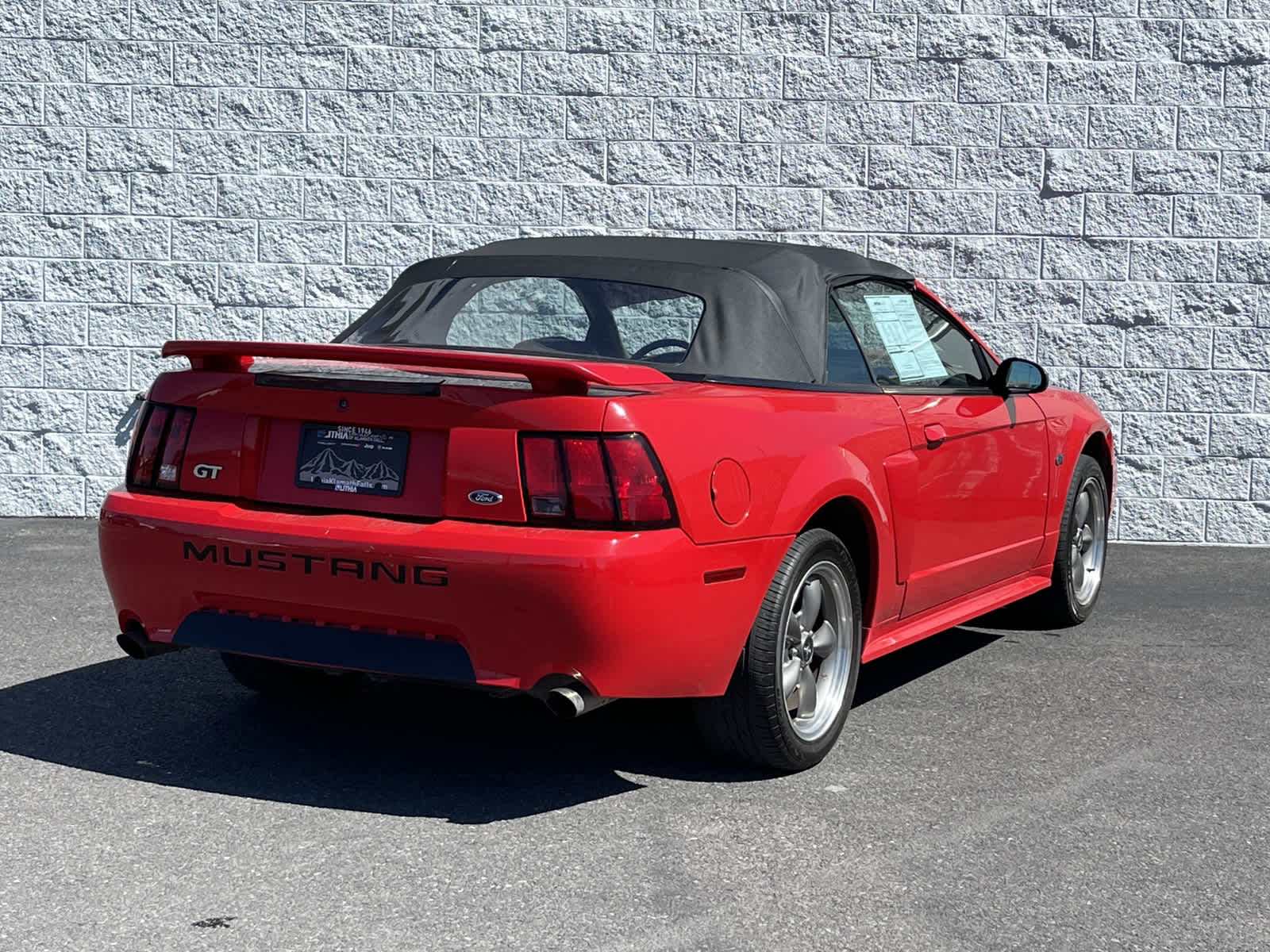 2003 Ford Mustang  7