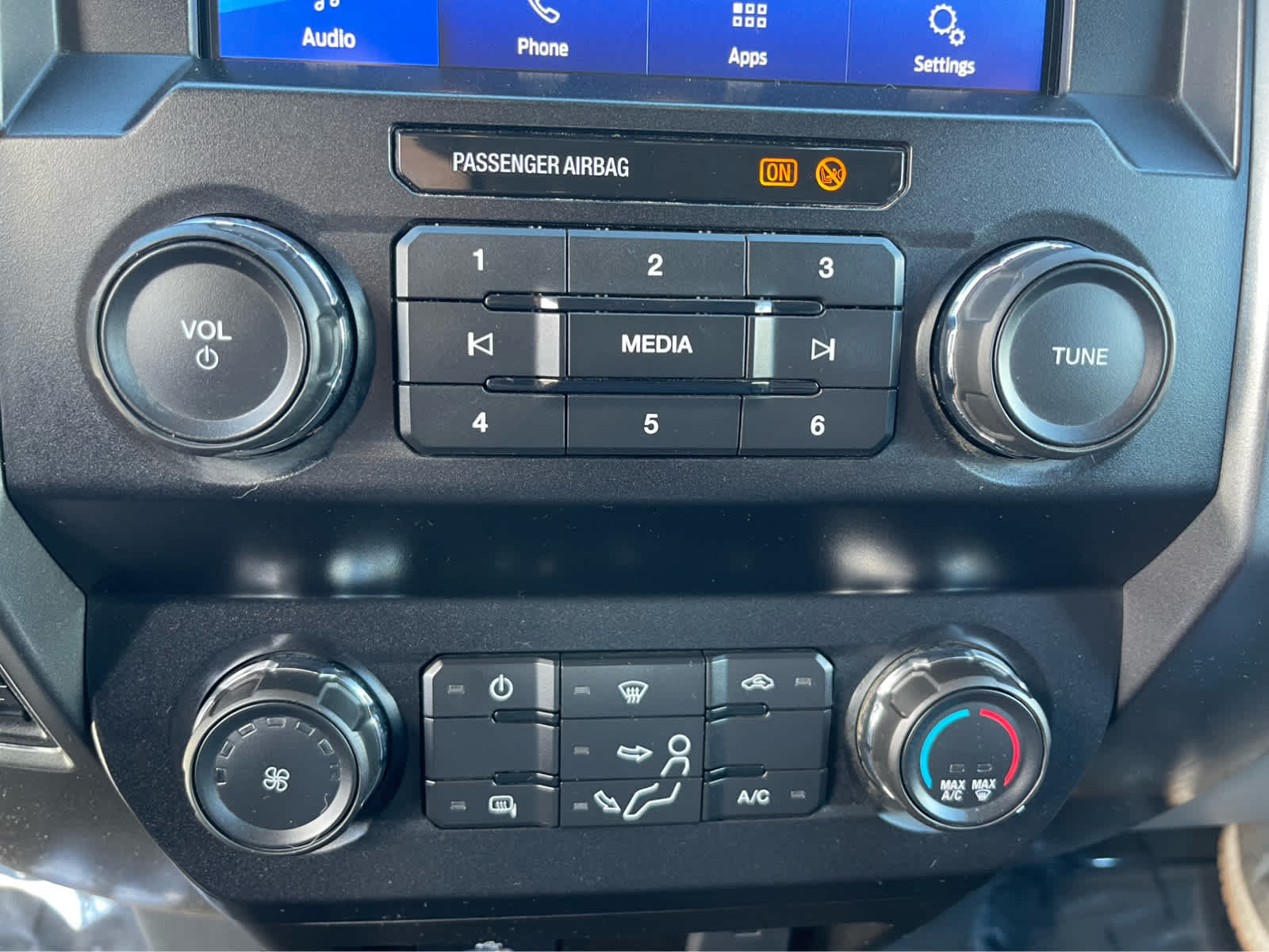 Thumbnail: 2022 Ford F-250 - 15