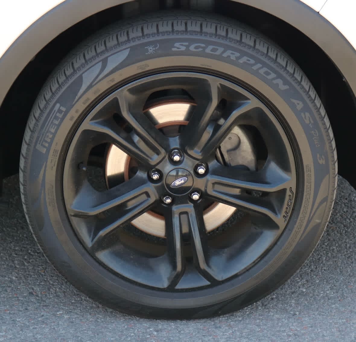 Thumbnail: 2015 Ford Explorer - 12