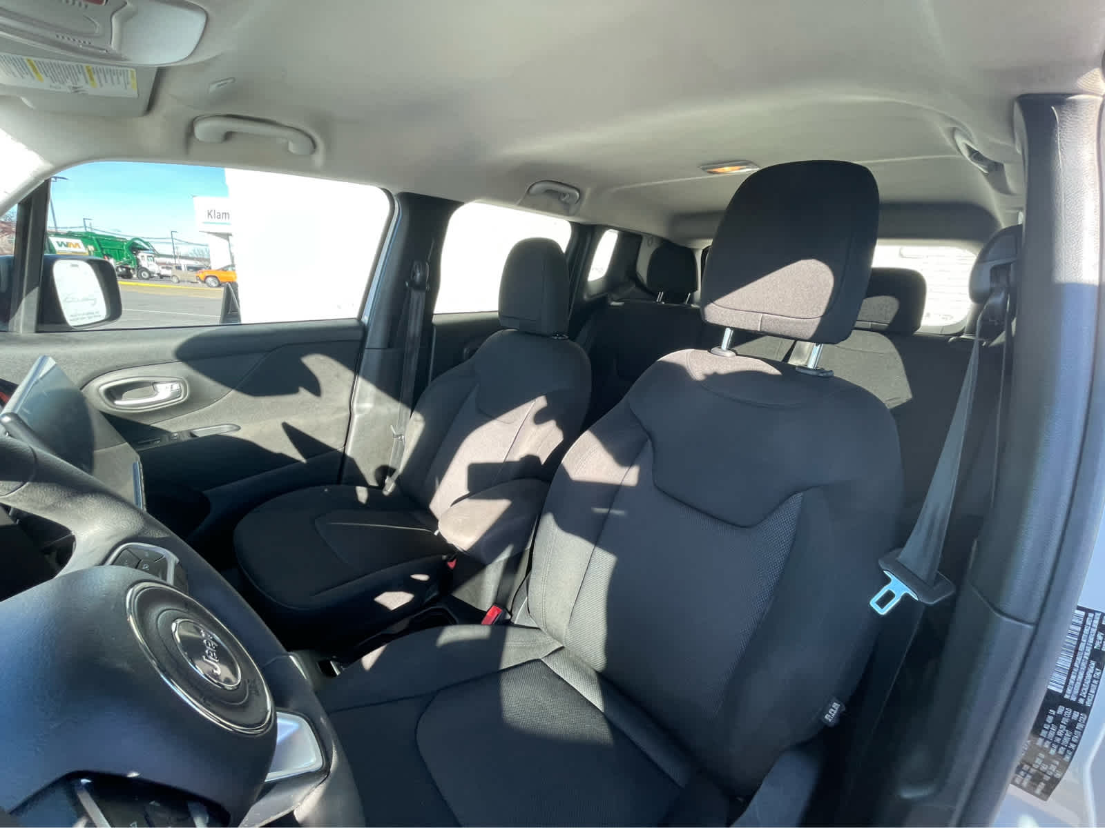 Thumbnail: 2021 Jeep Renegade - 22