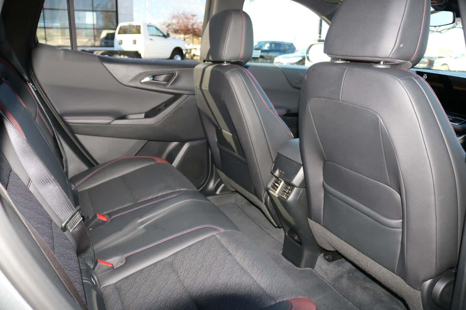 Thumbnail: 2025 Chevrolet Equinox - 25