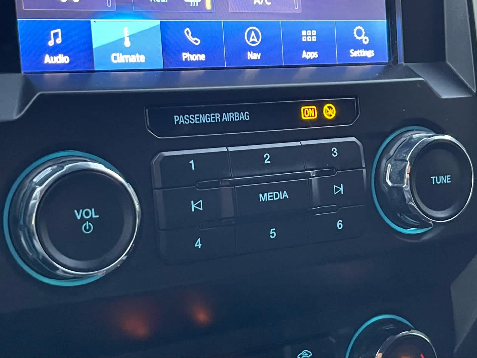 Thumbnail: 2021 Ford F-350 - 16