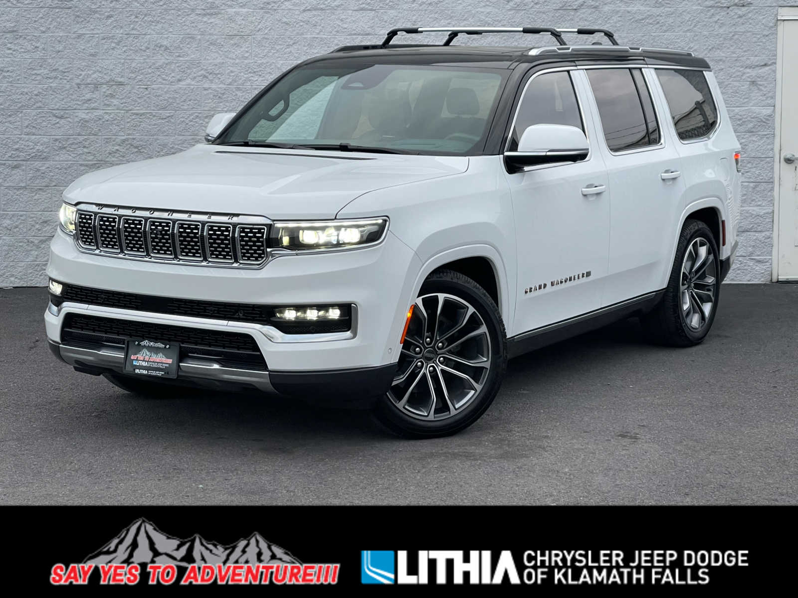 Thumbnail: 2022 Jeep Grand Wagoneer - 1