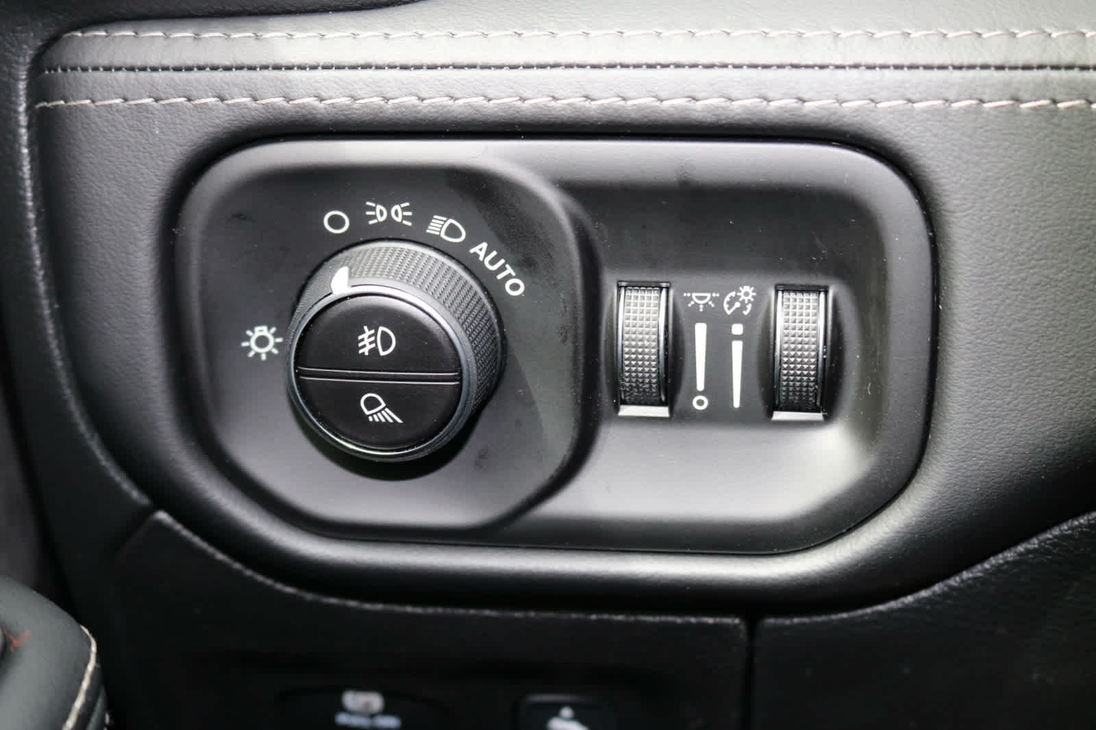 Thumbnail: 2026 RAM 1500 - 21