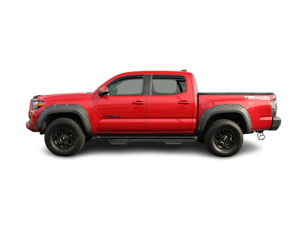Thumbnail: 2021 Toyota Tacoma - 3