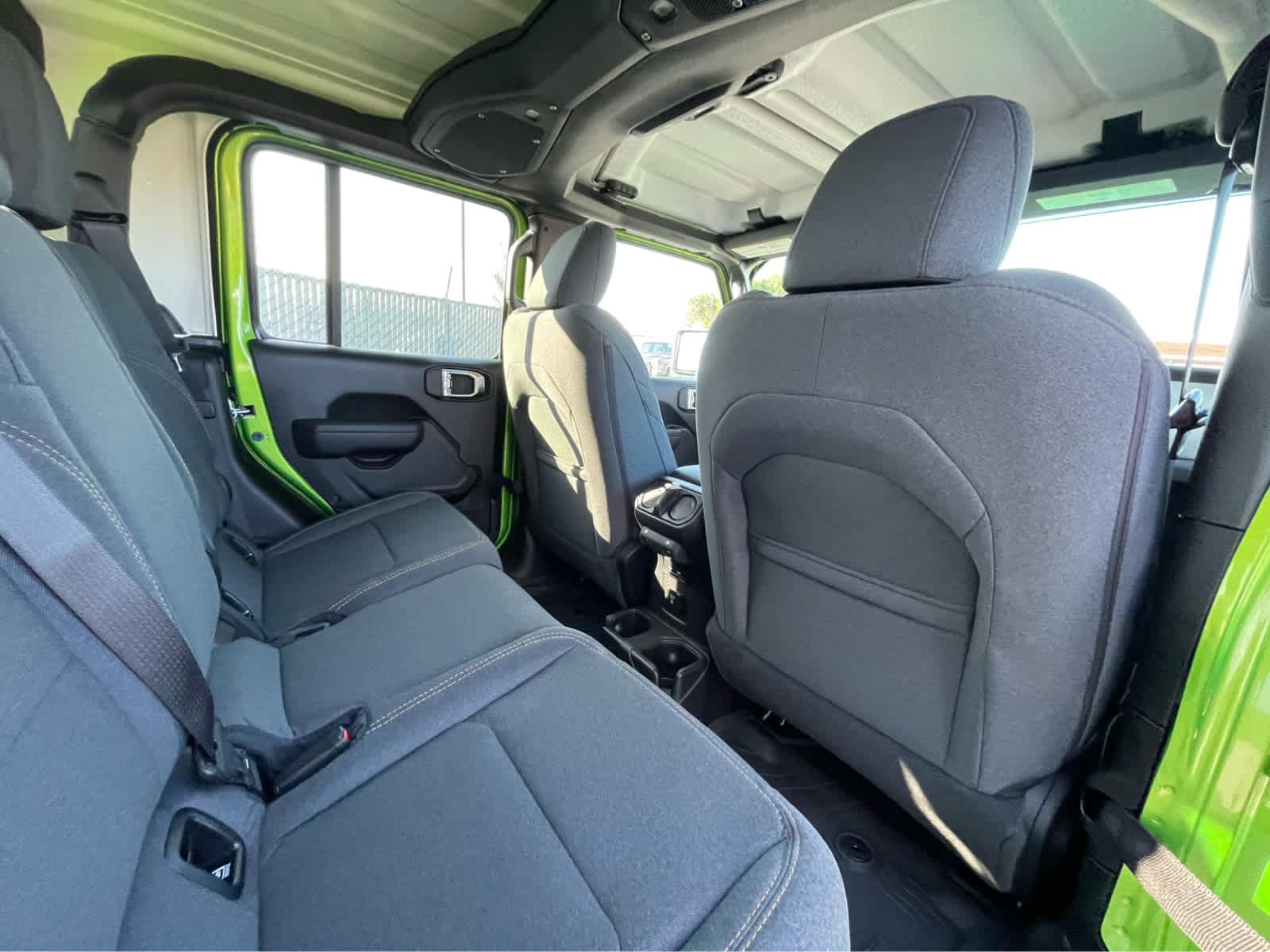 Thumbnail: 2025 Jeep Gladiator - 26