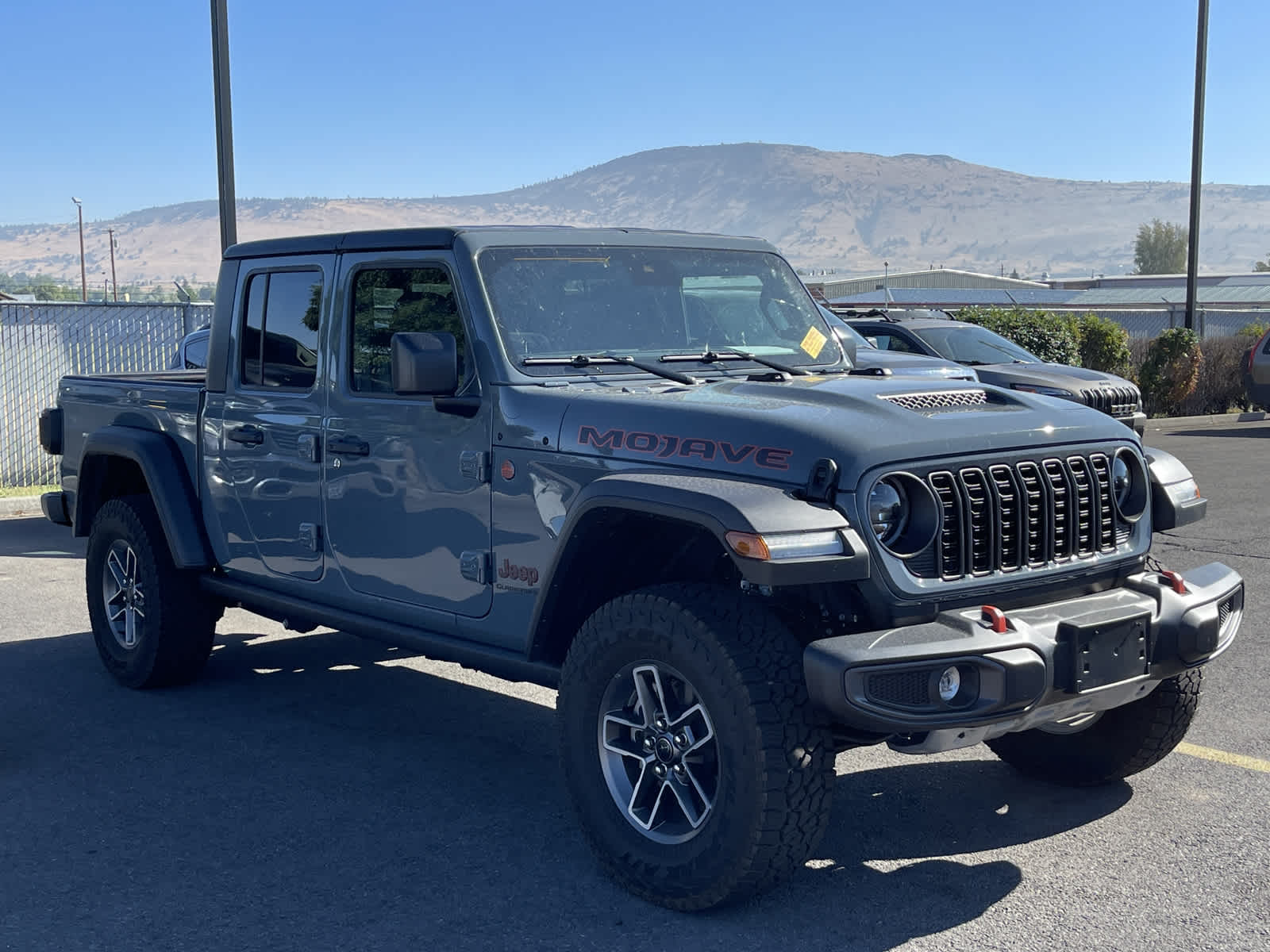 Used 2024 Jeep Gladiator Mojave with VIN 1C6JJTEG9RL118530 for sale in Klamath Falls, OR