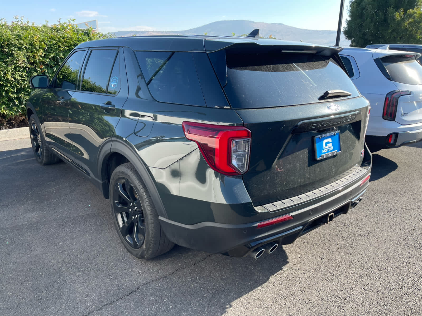 Thumbnail: 2022 Ford Explorer - 6