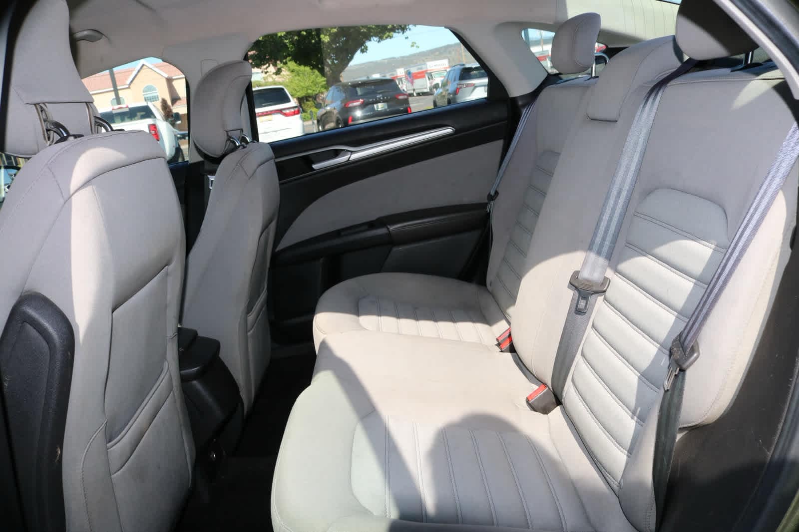 Thumbnail: 2013 Ford Fusion - 22