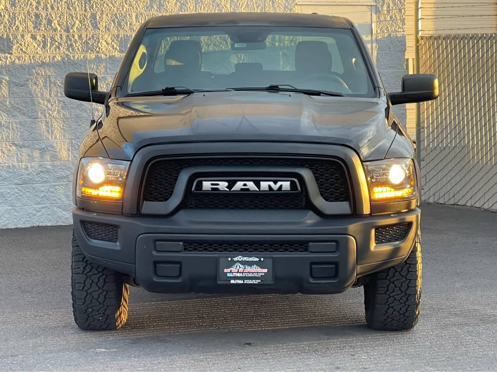 Thumbnail: 2022 RAM 1500 Classic - 3