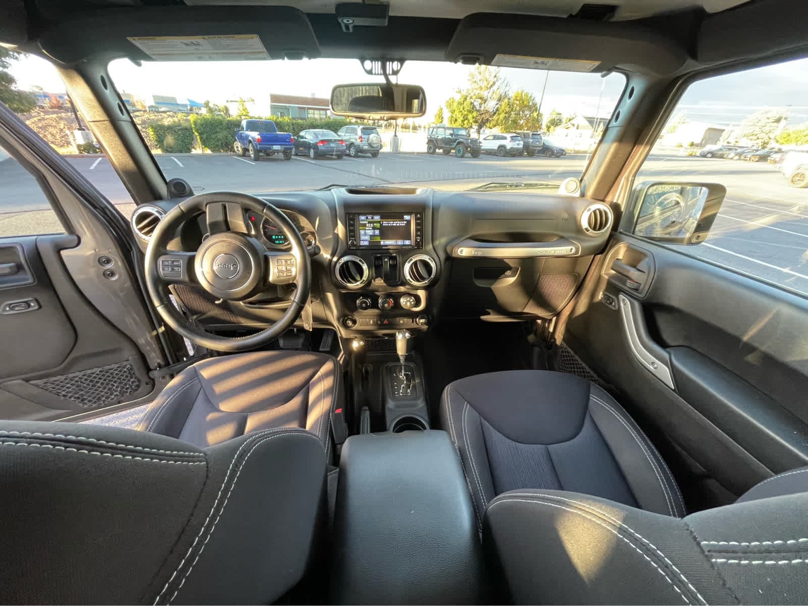 Thumbnail: 2014 Jeep Wrangler - 12