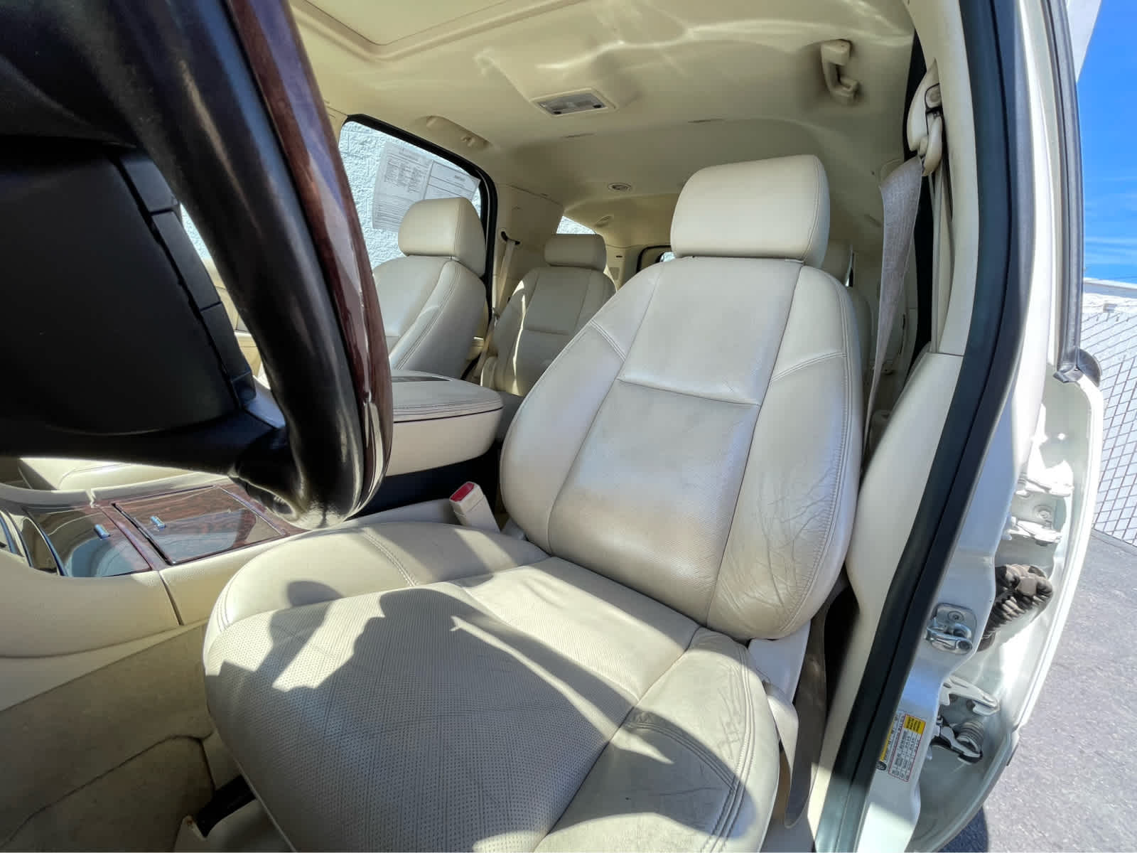Thumbnail: 2008 Cadillac Escalade - 21