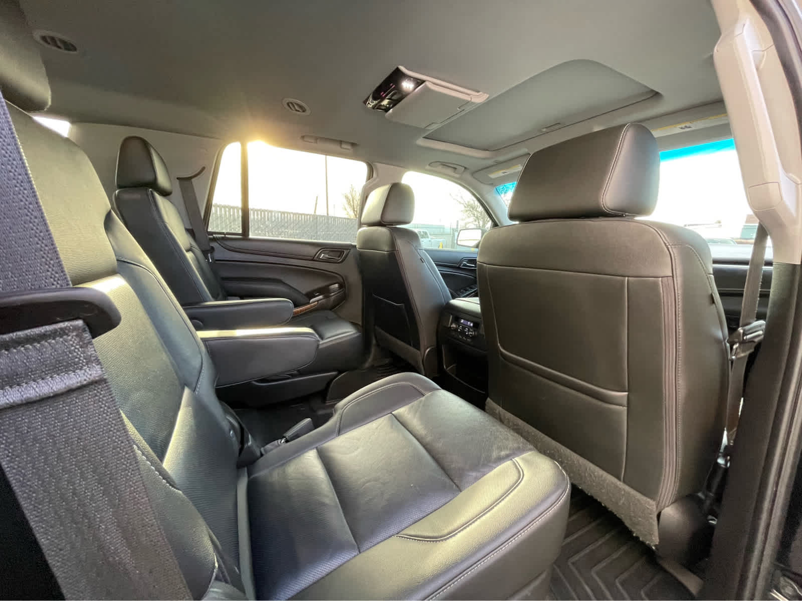 Thumbnail: 2018 Chevrolet Tahoe - 25