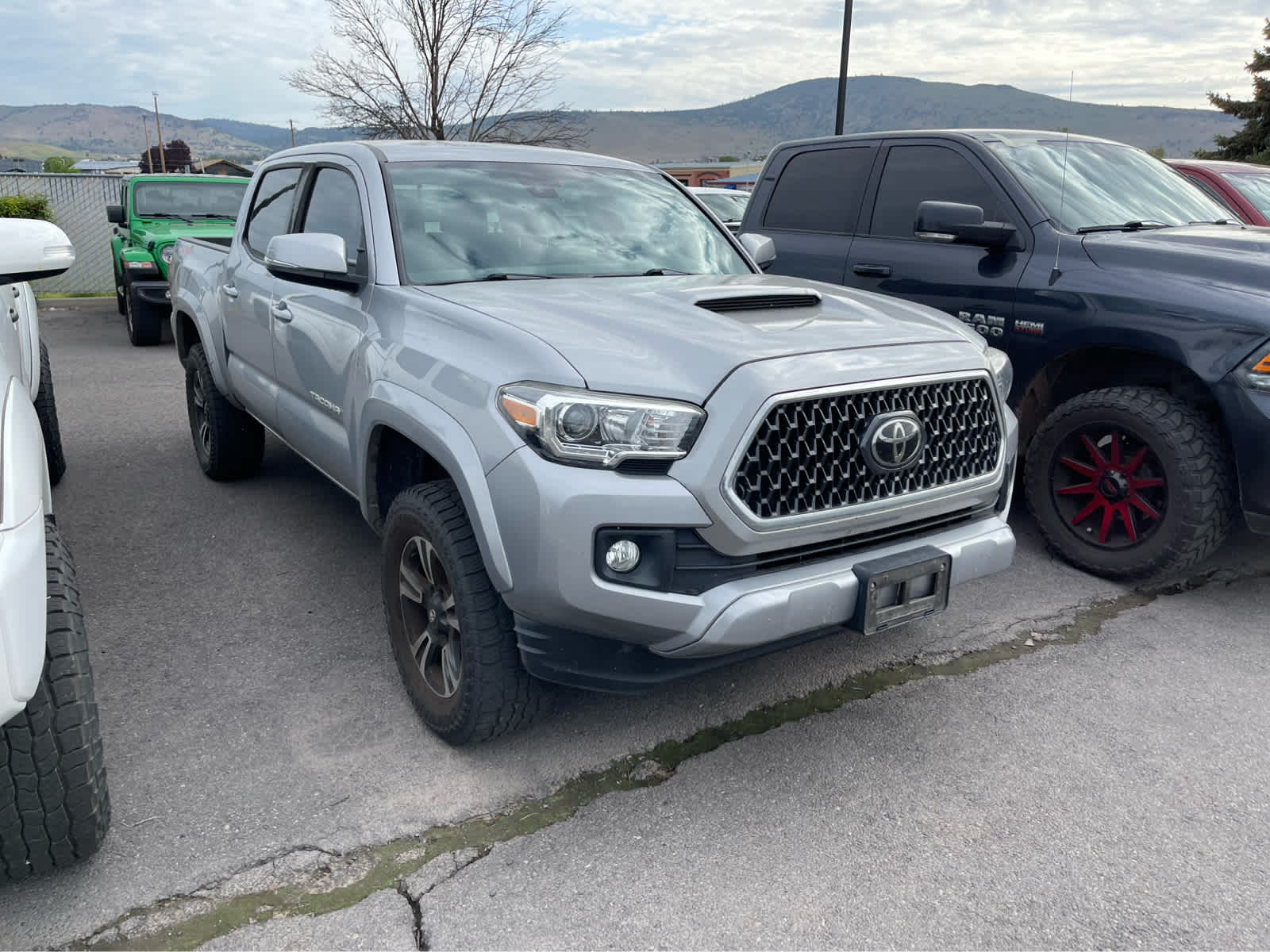 2019 Toyota Tacoma TRD Sport 3