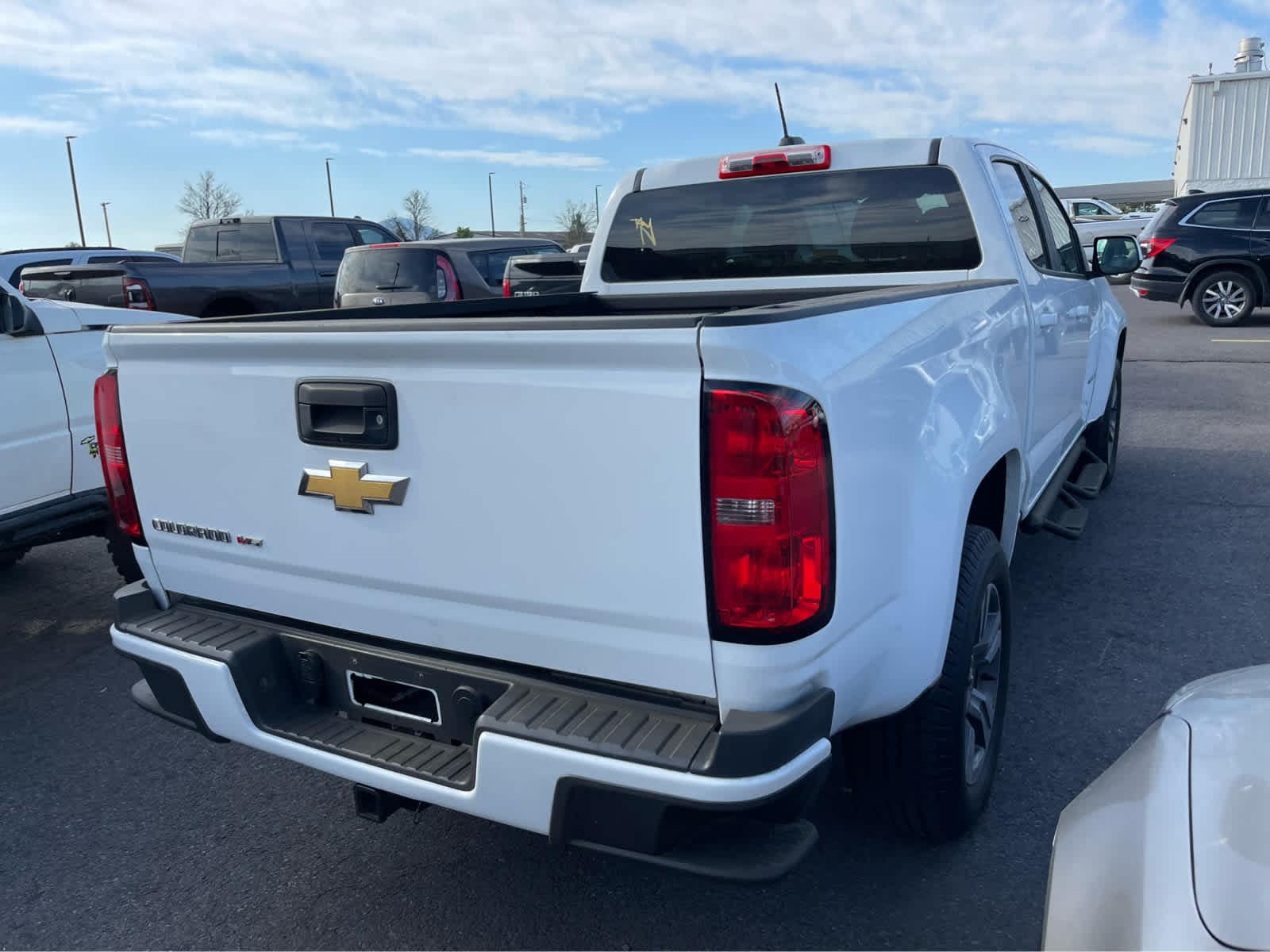 Thumbnail: 2017 Chevrolet Colorado - 4
