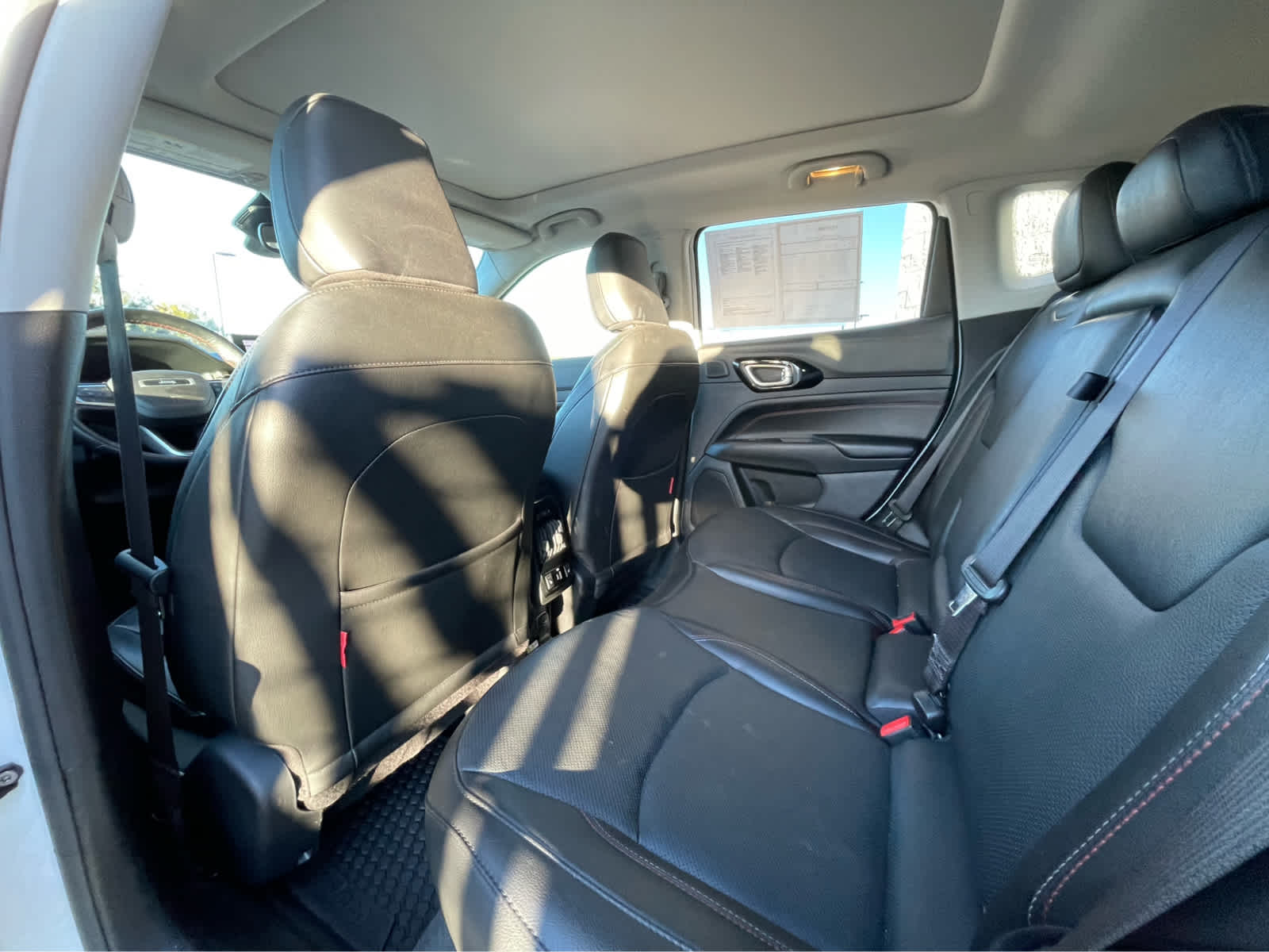 Thumbnail: 2022 Jeep Compass - 23