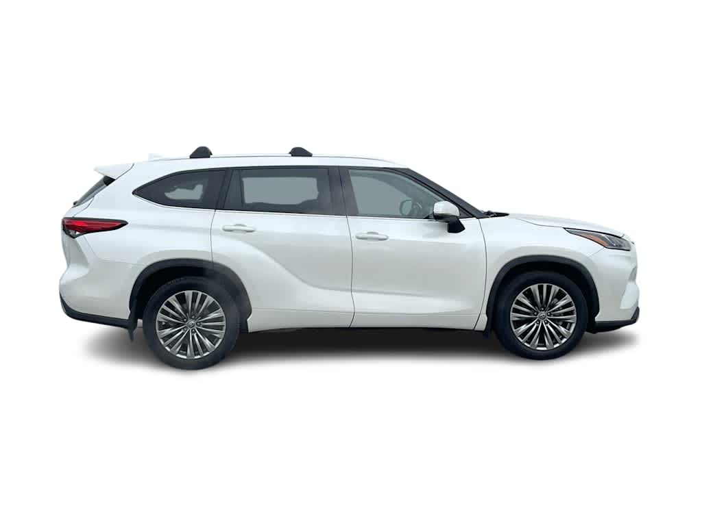 Thumbnail: 2021 Toyota Highlander - 5