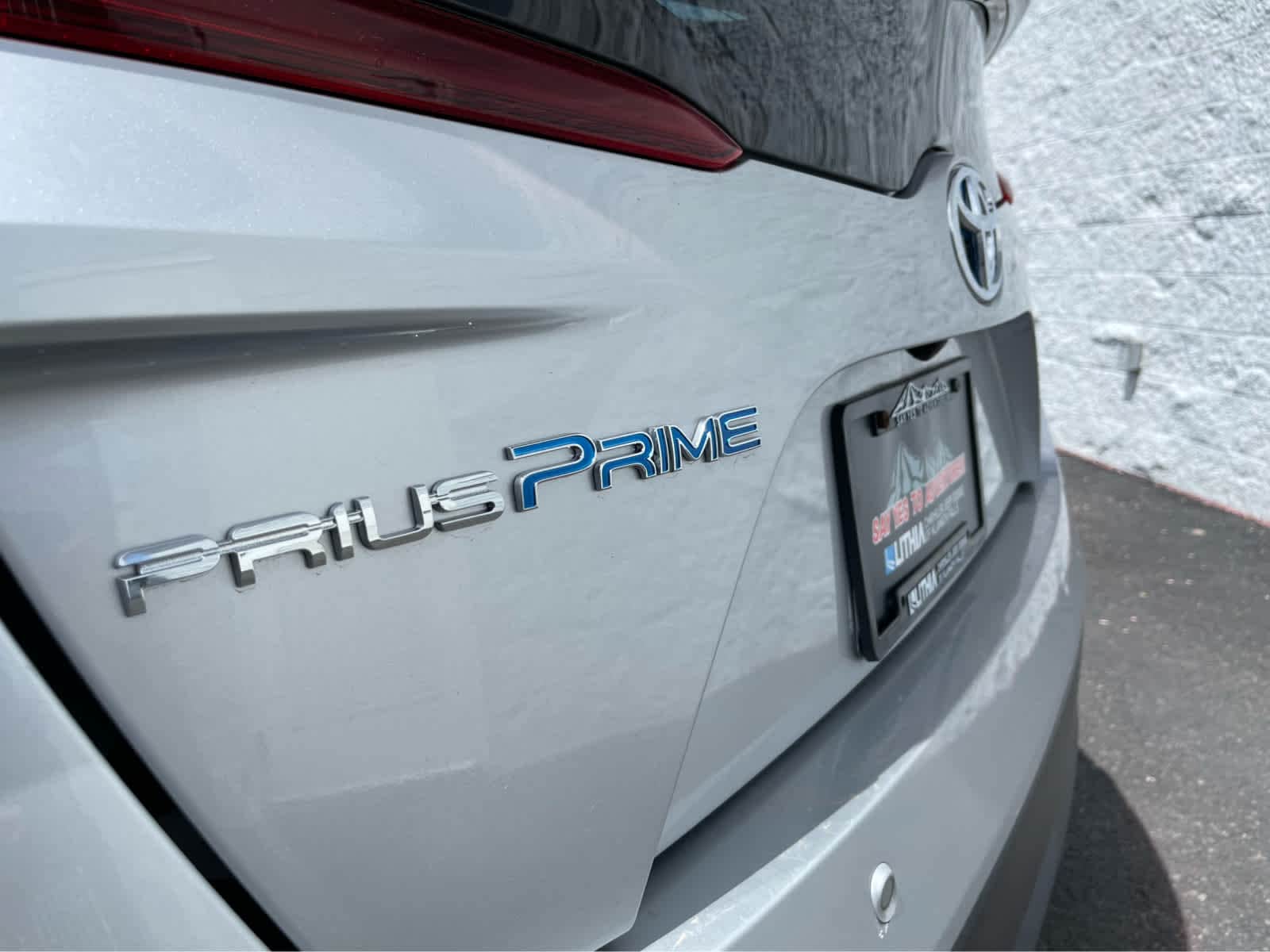 Thumbnail: 2017 Toyota Prius Prime - 10