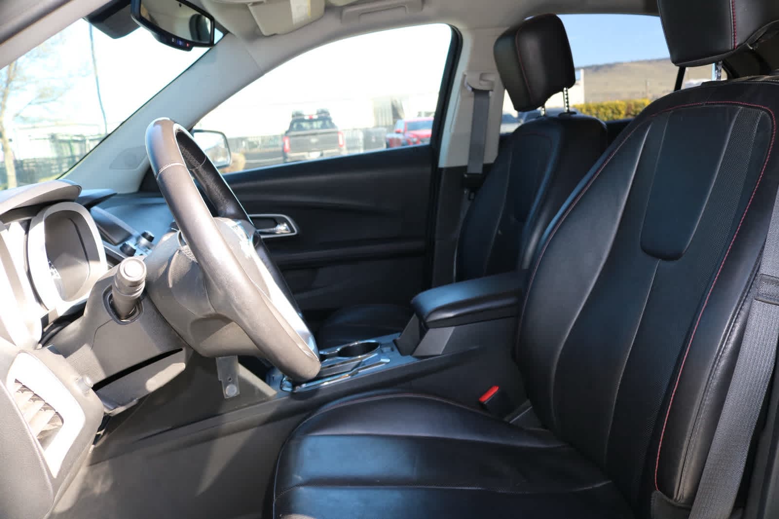 Thumbnail: 2012 Chevrolet Equinox - 28