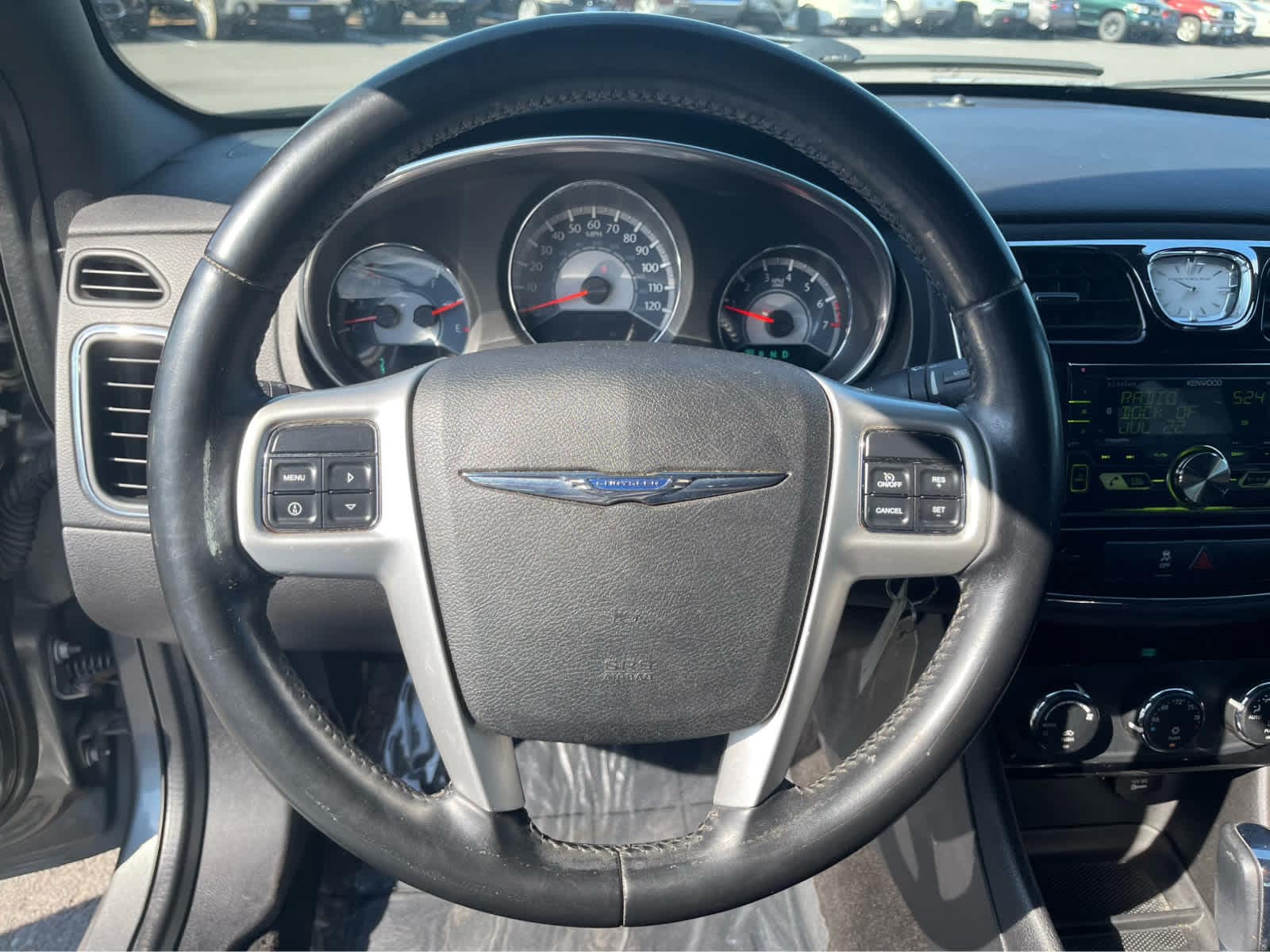 Thumbnail: 2011 Chrysler 200 - 18