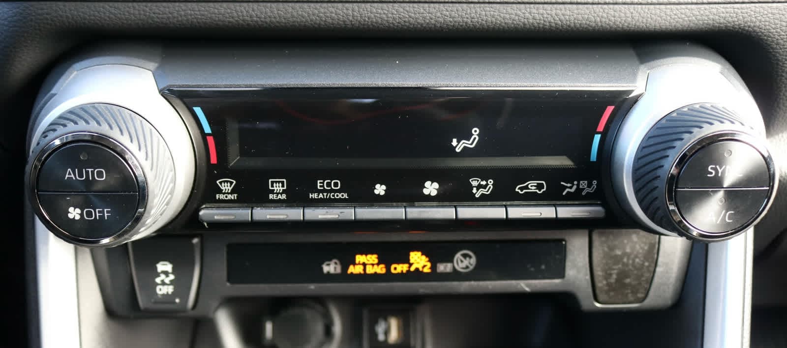 Thumbnail: 2024 Toyota RAV4 - 18