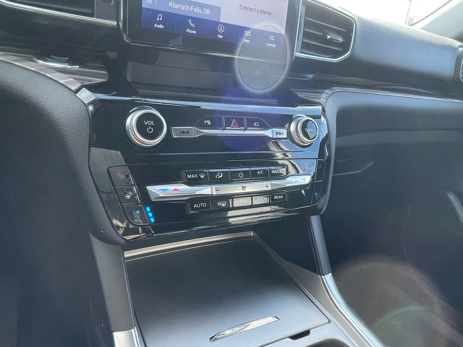 Thumbnail: 2023 Ford Explorer - 16