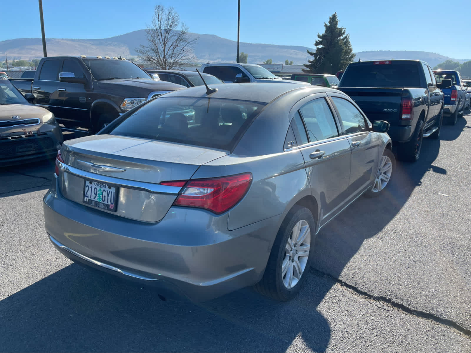 Thumbnail: 2011 Chrysler 200 - 3