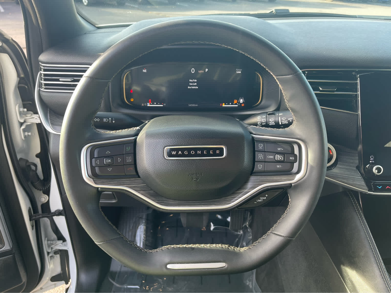 Thumbnail: 2023 Jeep Wagoneer - 21