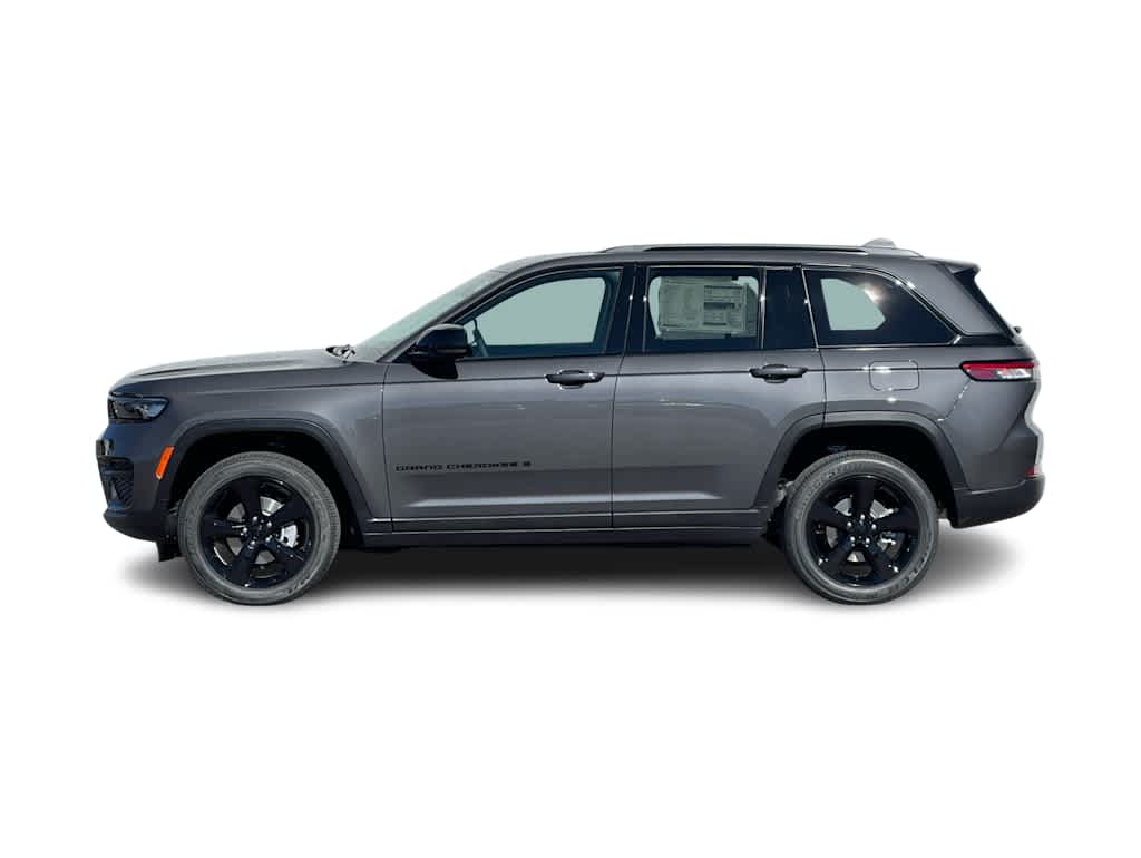 Thumbnail: 2025 Jeep Grand Cherokee - 4