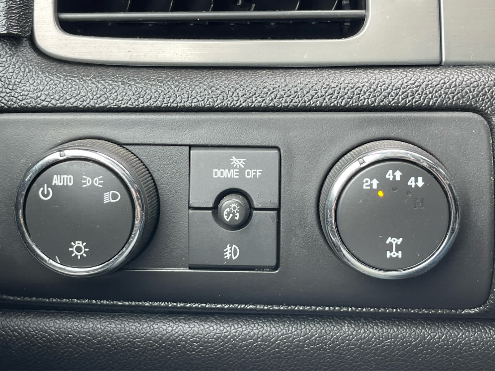 Thumbnail: 2012 Chevrolet Silverado 3500 - 19