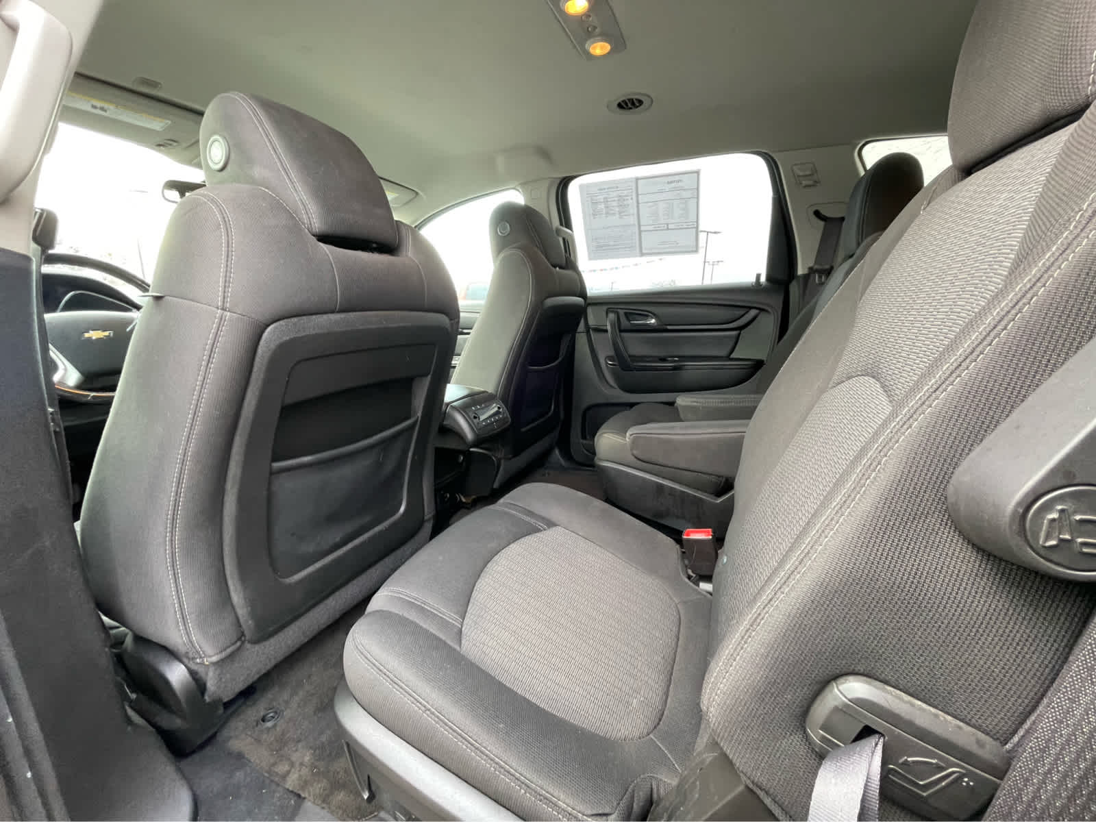 Thumbnail: 2017 Chevrolet Traverse - 23