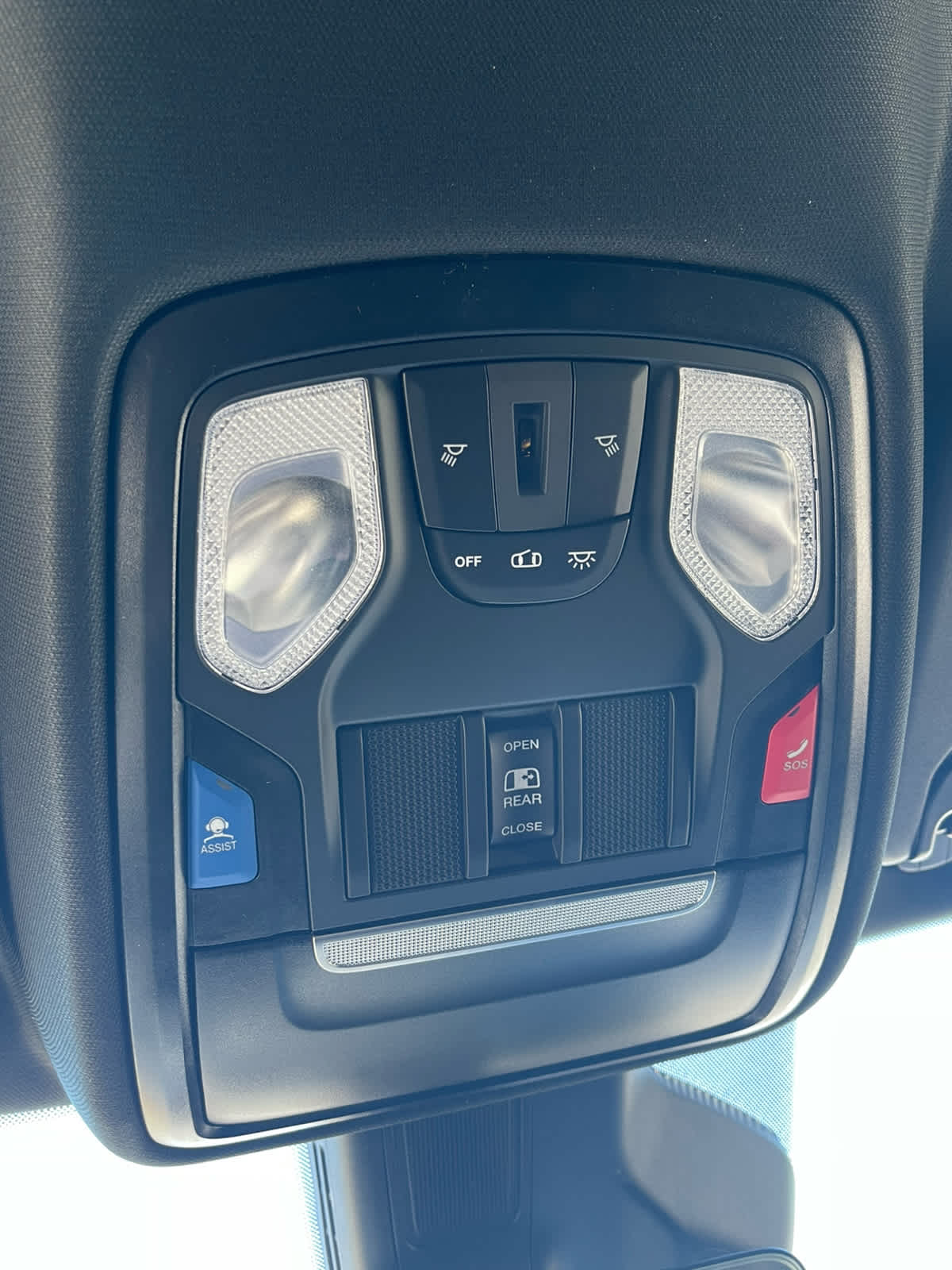 Thumbnail: 2026 RAM 1500 - 18