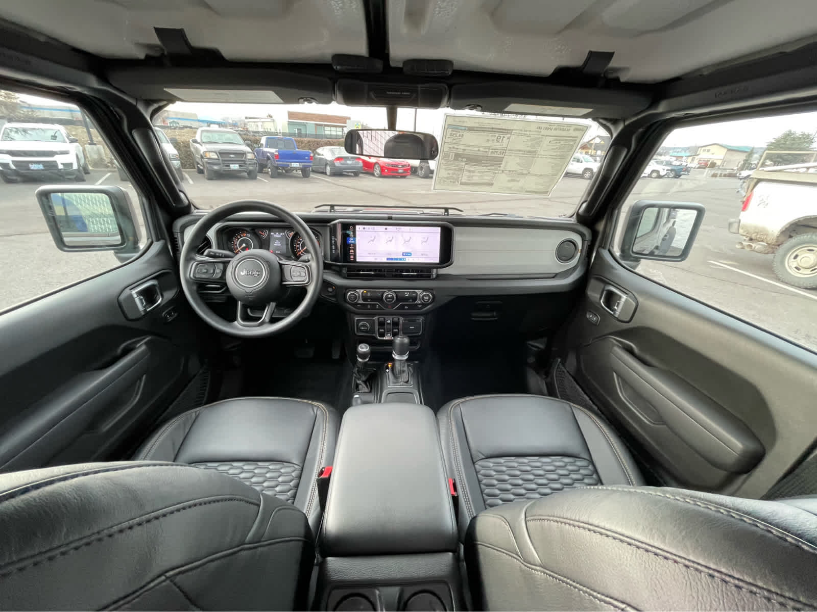 Thumbnail: 2025 Jeep Gladiator - 12