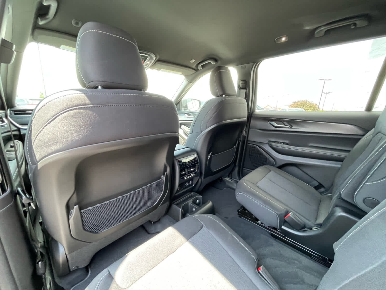 Thumbnail: 2025 Jeep Grand Cherokee - 23