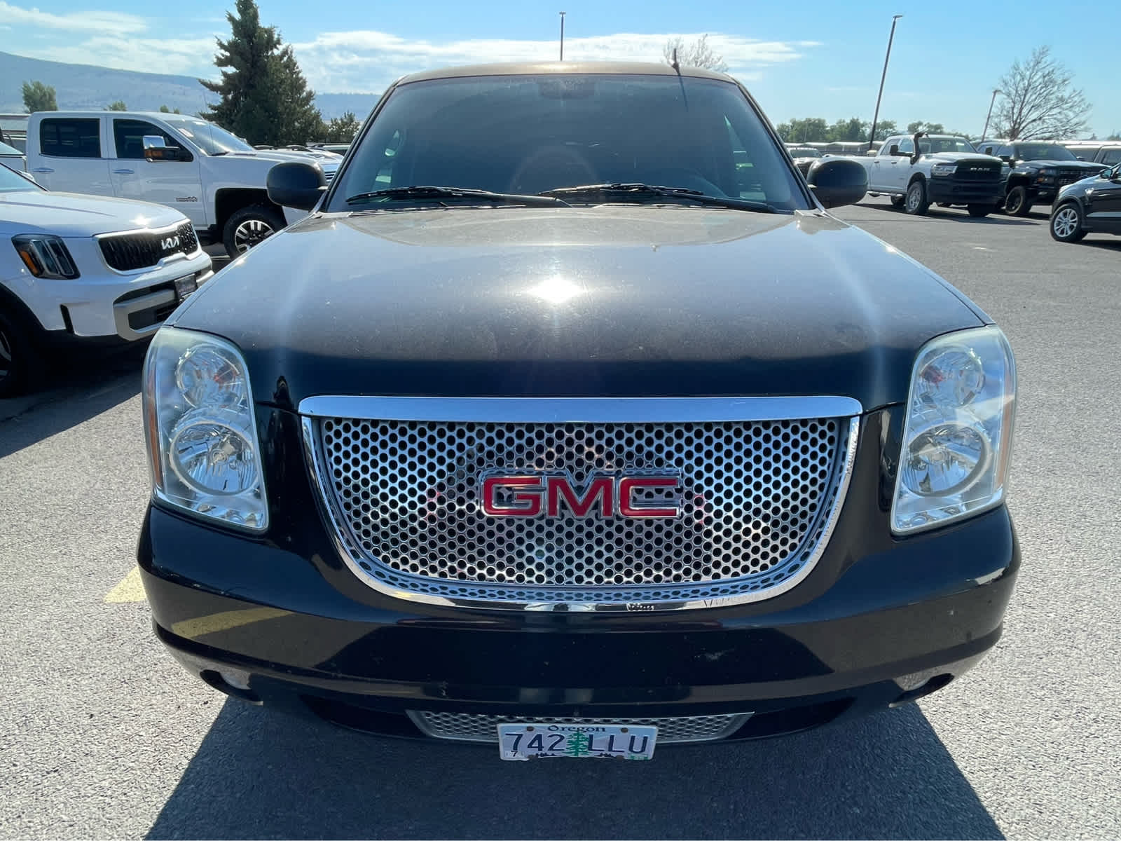 2013 GMC Yukon Denali 2