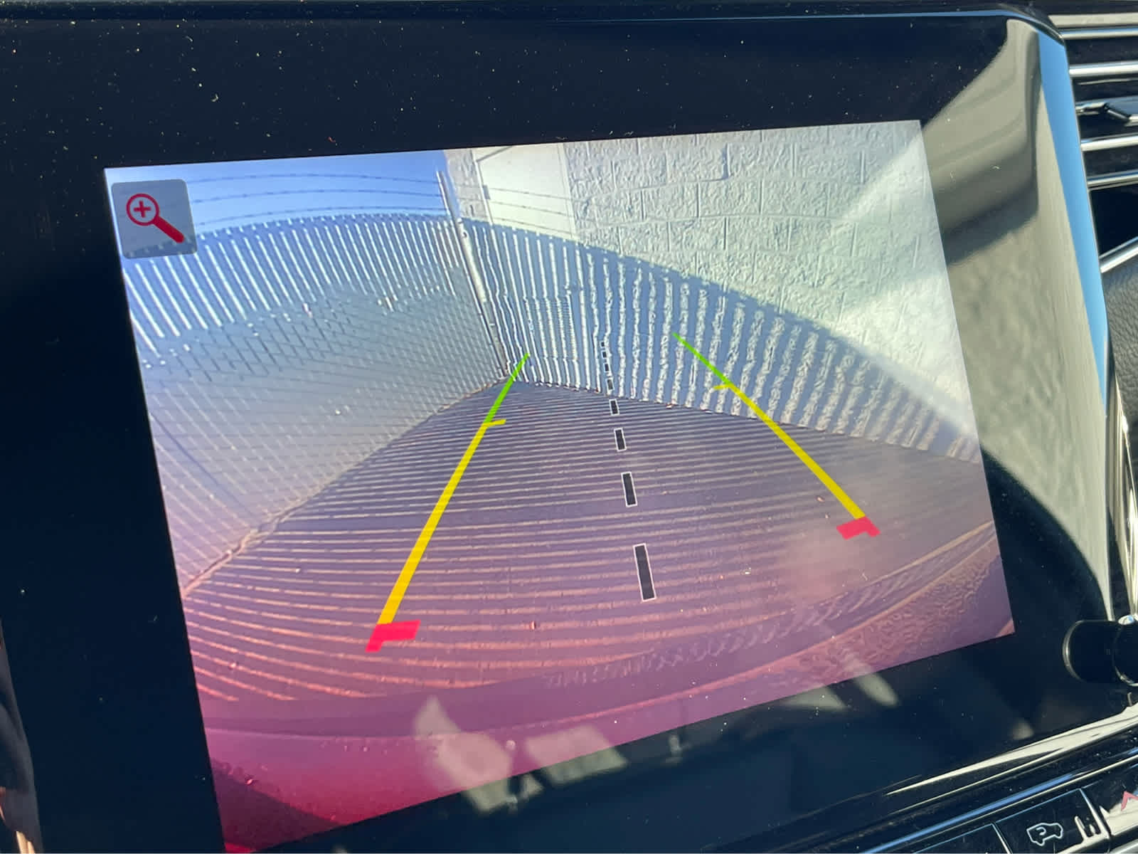 Thumbnail: 2023 Jeep Wagoneer - 19