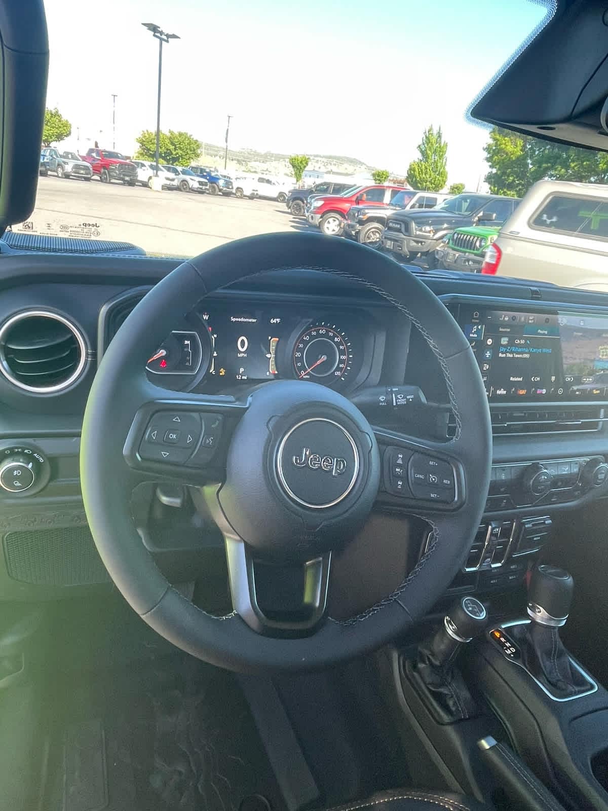 Thumbnail: 2026 Jeep Gladiator - 21