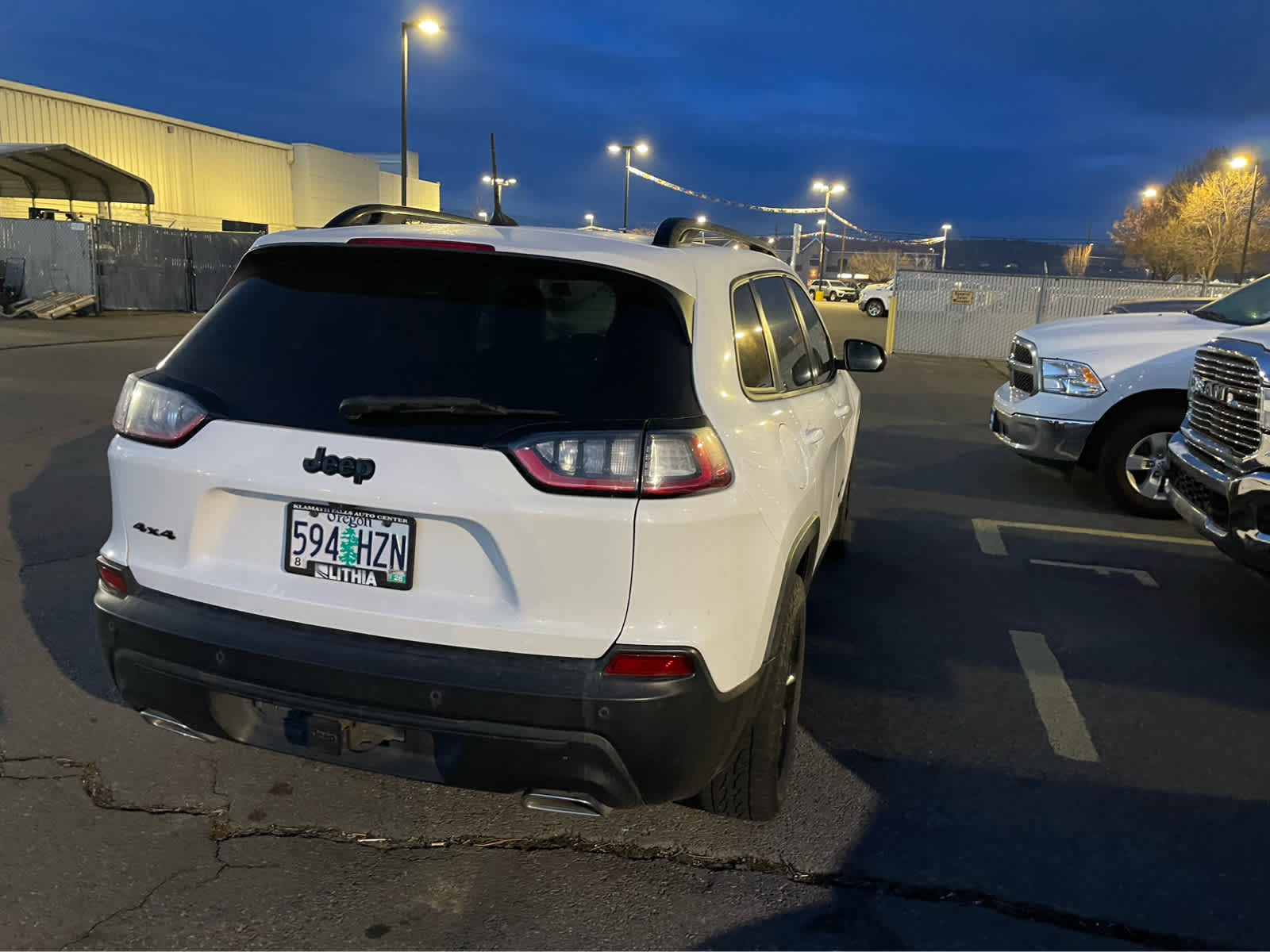 2019 Jeep Cherokee Latitude photo 2
