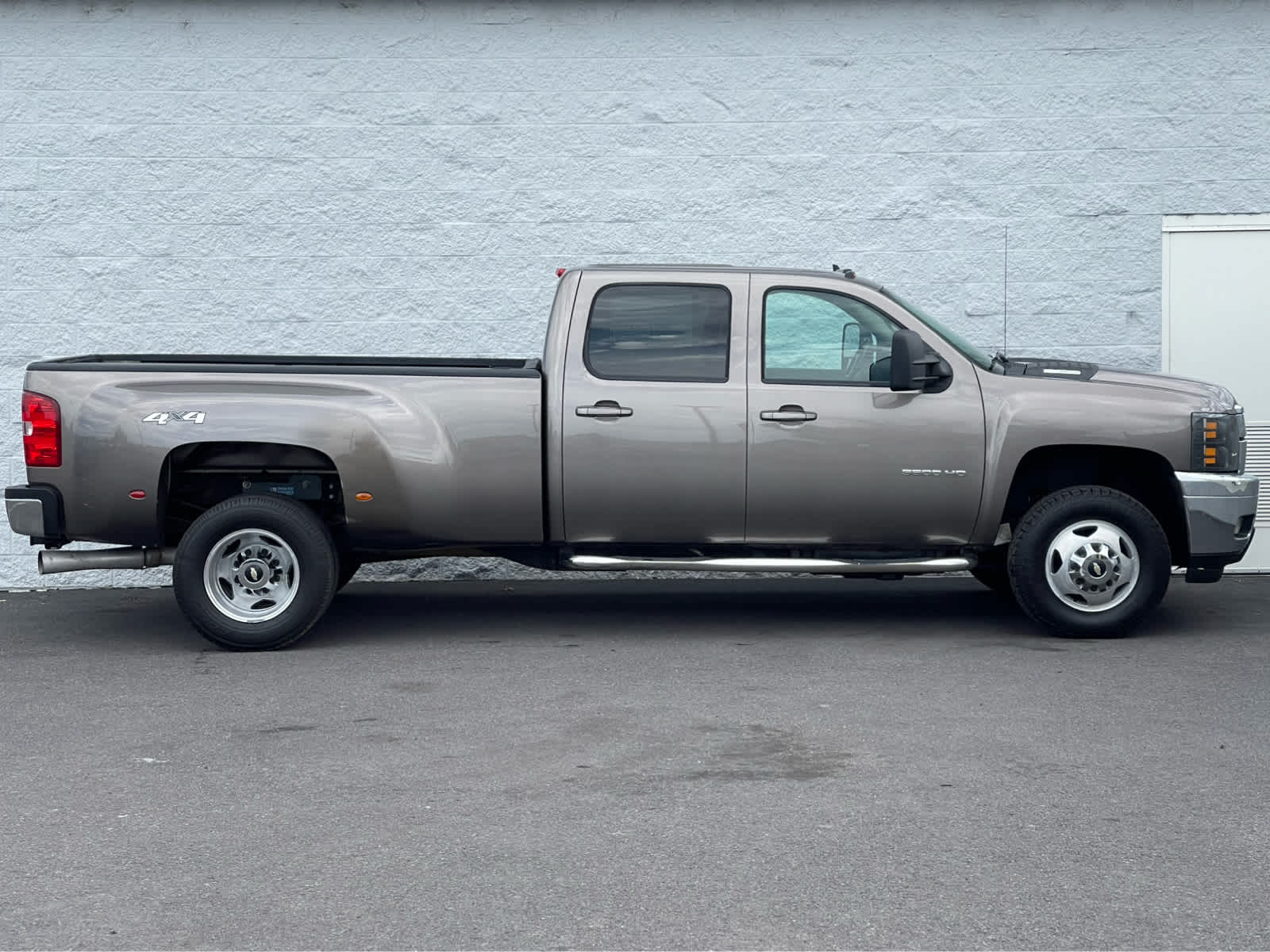Thumbnail: 2012 Chevrolet Silverado 3500 - 5