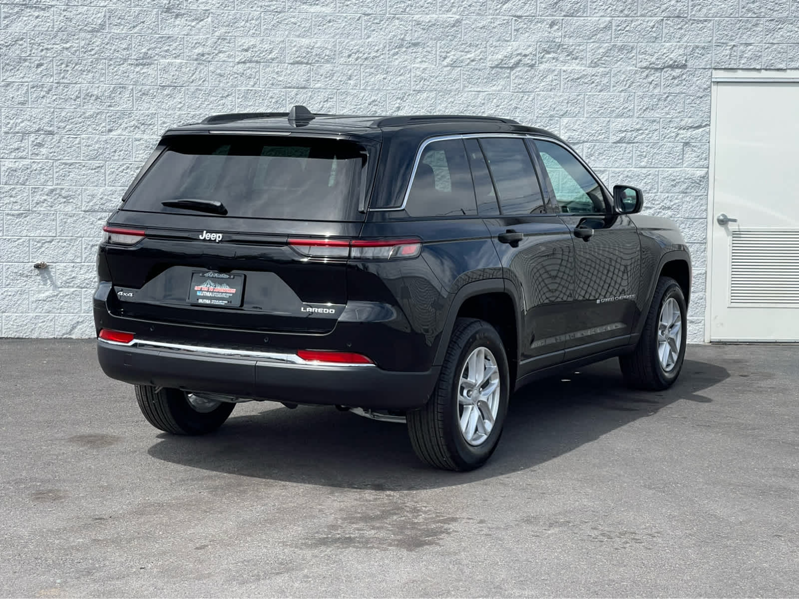 Thumbnail: 2025 Jeep Grand Cherokee - 7