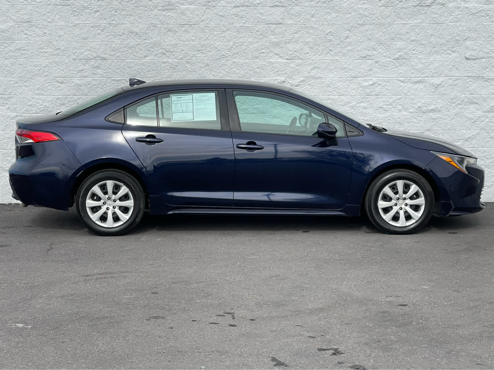 Thumbnail: 2023 Toyota Corolla - 5