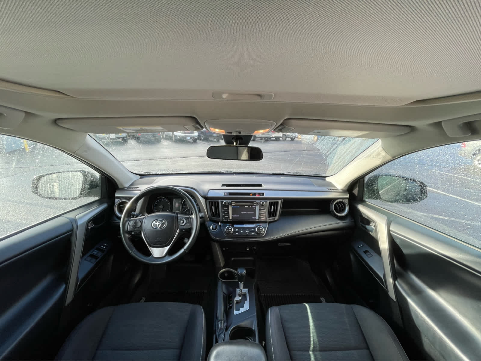 Thumbnail: 2018 Toyota RAV4 - 12