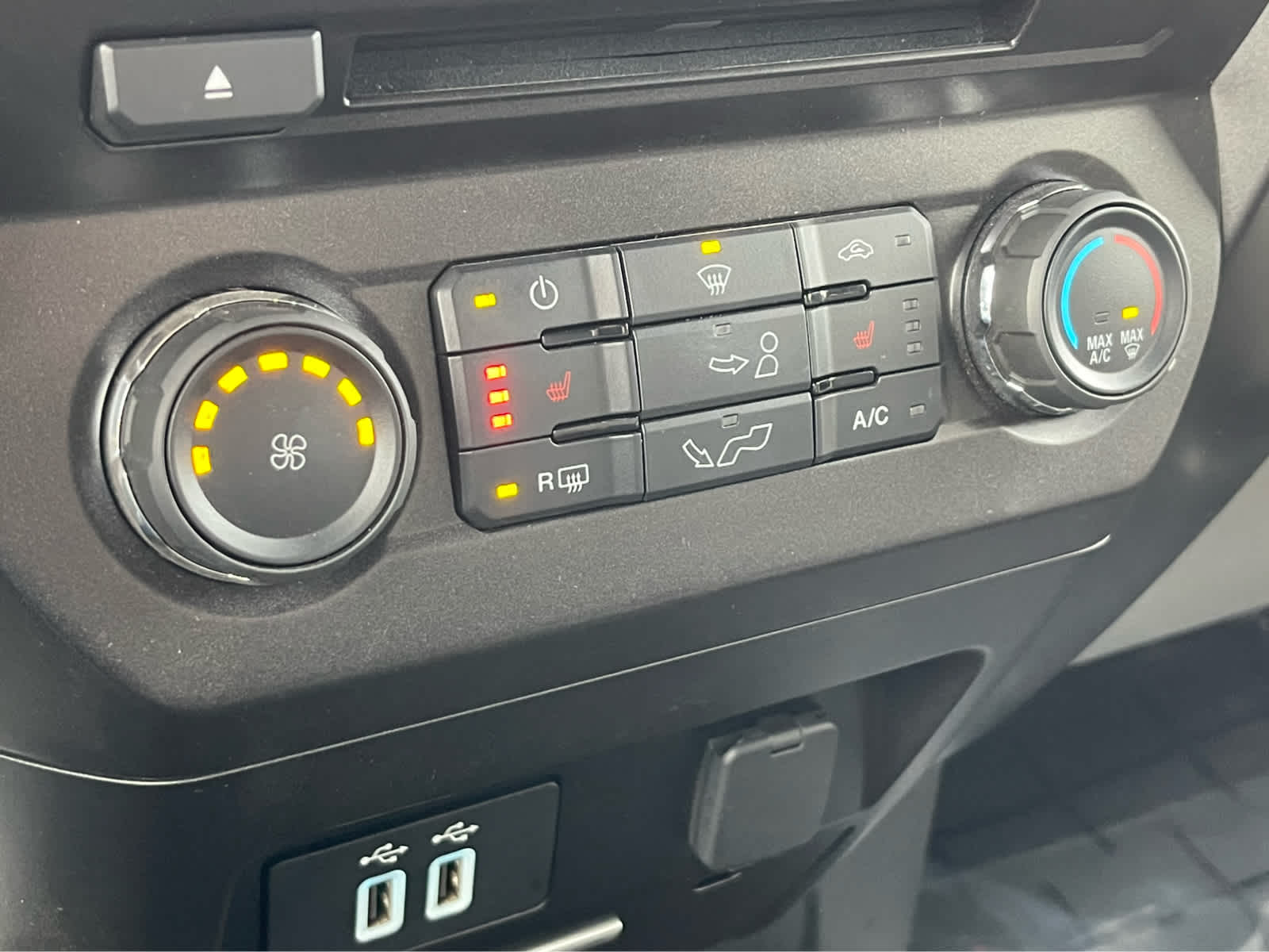 Thumbnail: 2018 Ford F-150 - 16